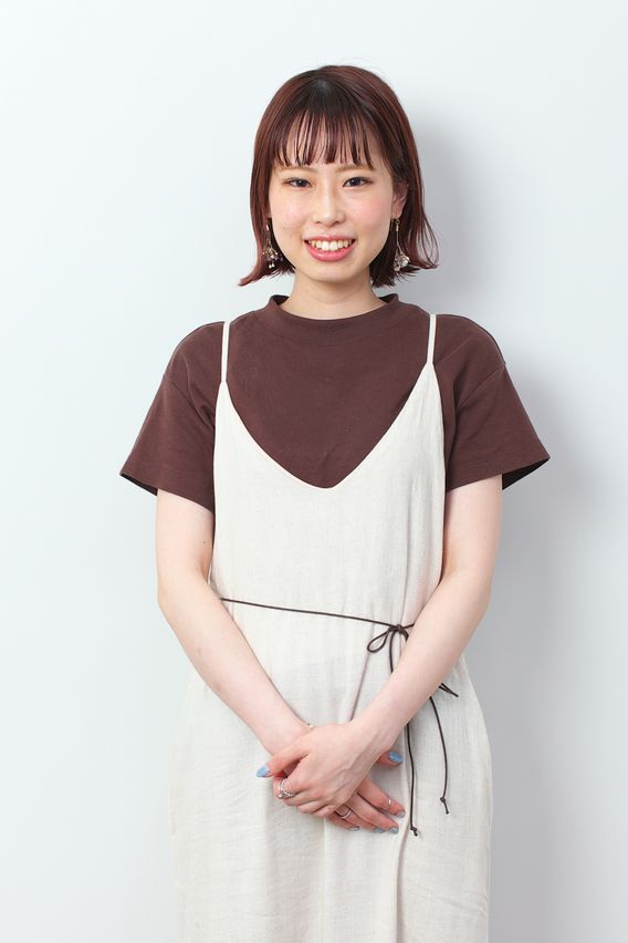 奥野 裕衣